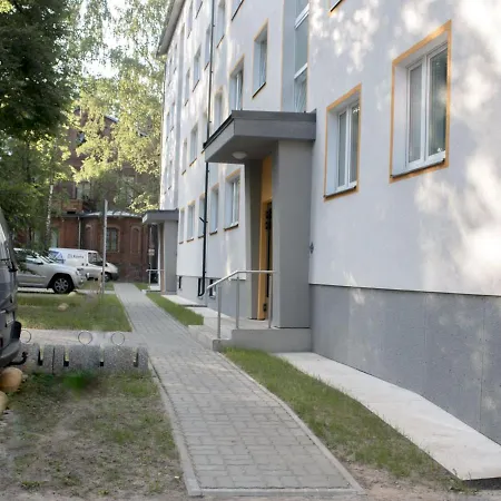 Tiigi Str Flats Beside Old Town, Parking