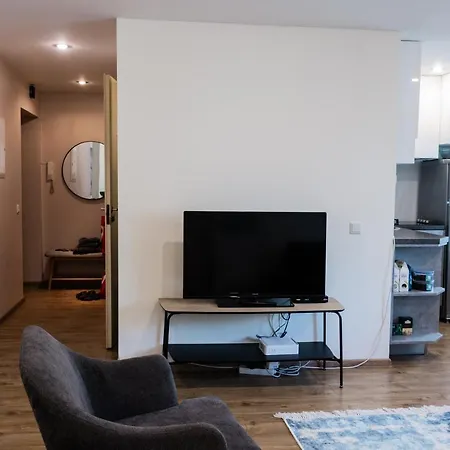Tiigi Str Flats Beside Old Town, Parking Apartment *