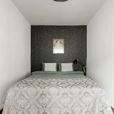 Tiigi Str Flats Beside Old Town, Parking Tartu