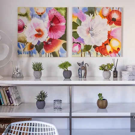 Tiigi Str Flats Beside Old Town, Parking Tartu