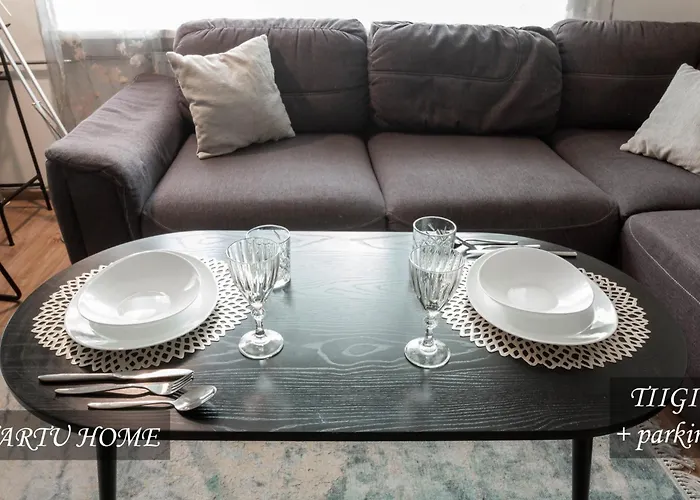 Tiigi Str Flats Beside Old Town, Parking *