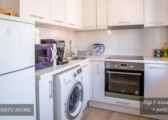 Tiigi Str Flats Beside Old Town, Parking Apartament