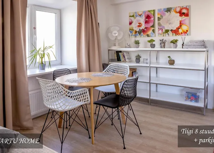 Tiigi Str Flats Beside Old Town, Parking Apartament